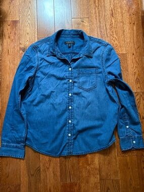 Banana Republic Blue Denim Button-Front Shirt